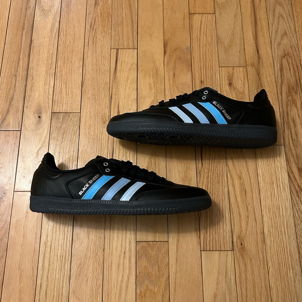 Charlotte x Black Sheep Adidas Original Sambas